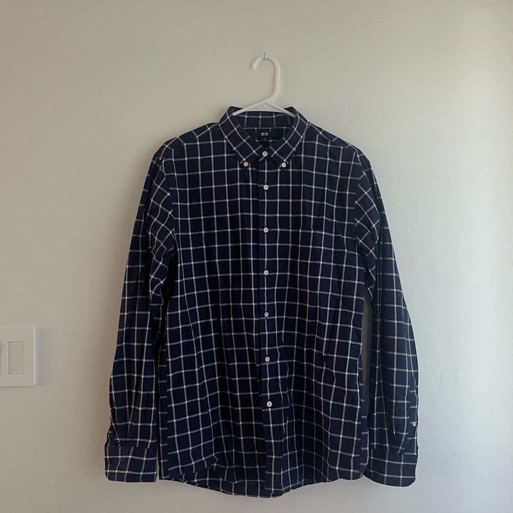 Blue checkered Uniqlo button down